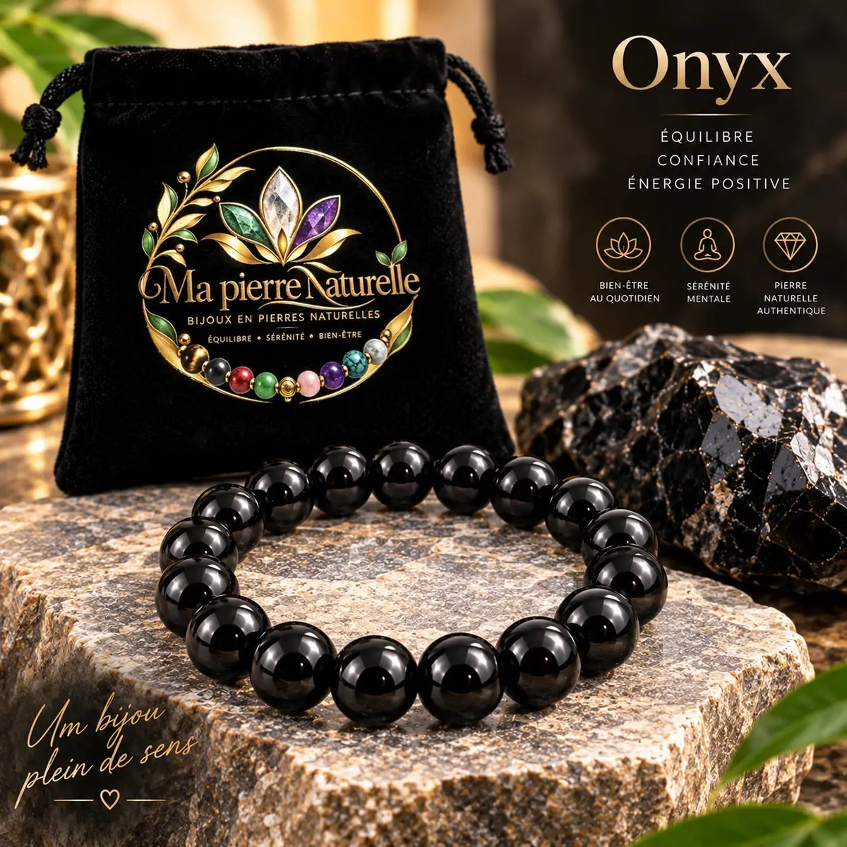 Bracelet en onyx noir de 8 mm présenté avec sa pochette noire Ma Pierre Naturelle.